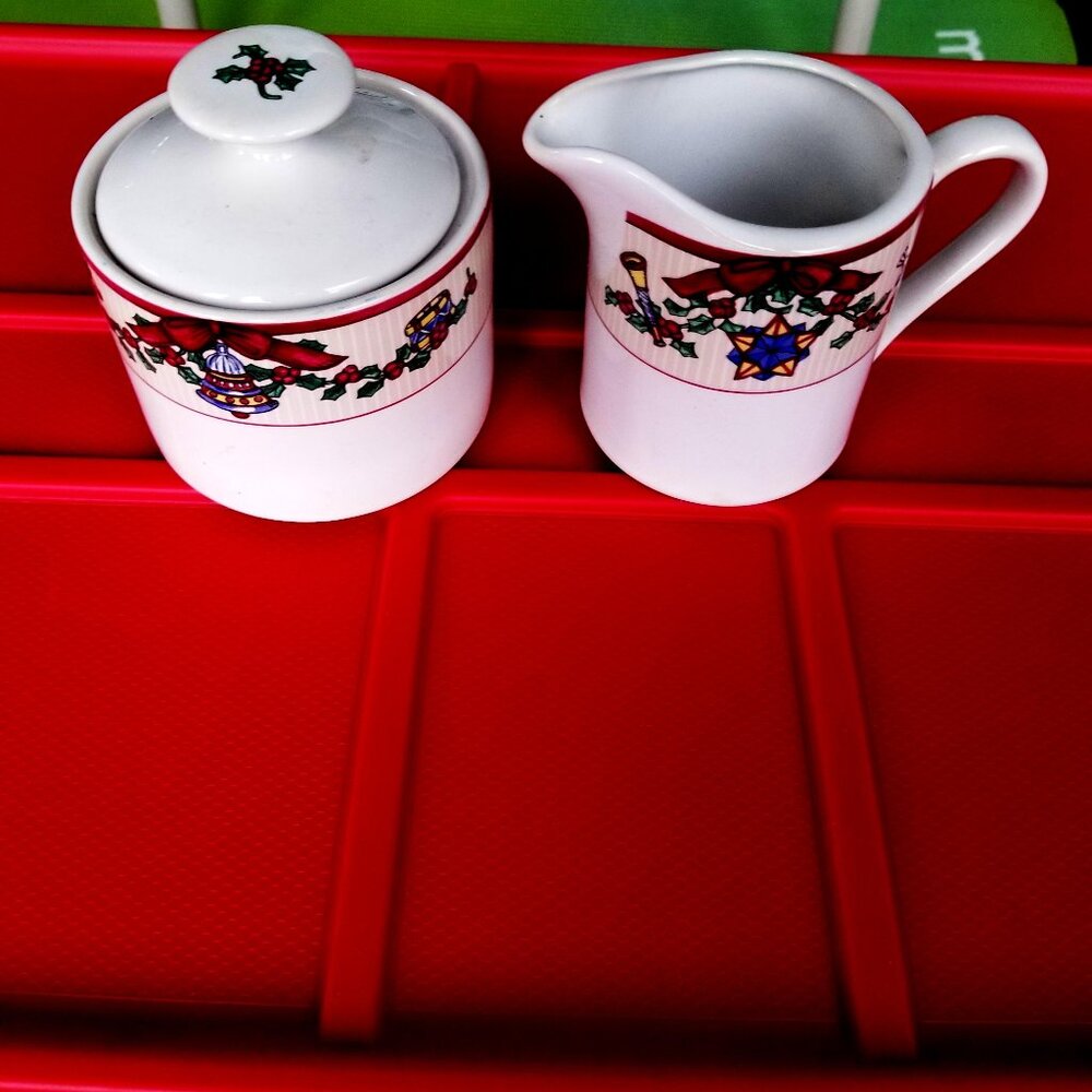 Fitz & Floyd Santa's List Sugar Bowl with Lid and Creamer (NEW)